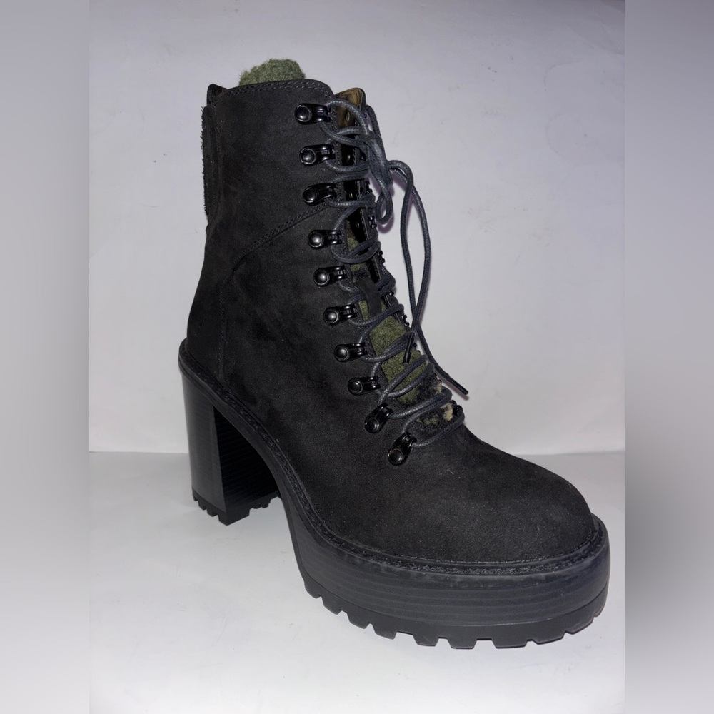 Madden Girl Kikki Combat Platform Lace Up Lug Heel Chunky Block Boots Women 11M